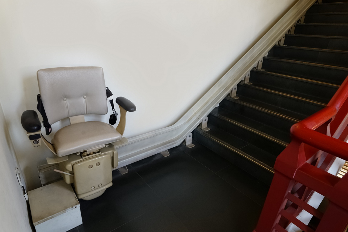 Treppenlifte und ihre Rolle in der Rehabilitation | Treppenlift Kosten